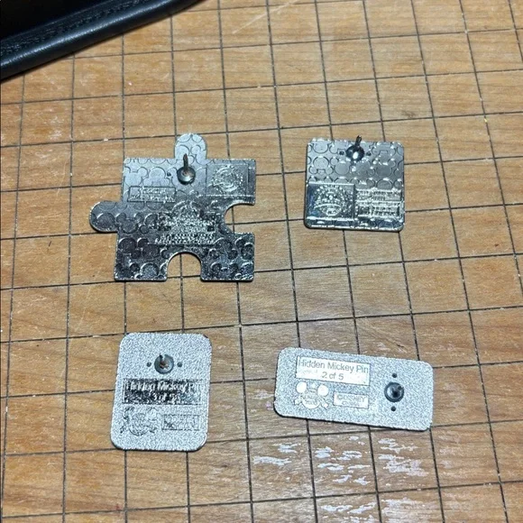 Disney Trading Pin Minnie Mouse Polka Dot Puzzle Piece Plus 3 More Variety - Picture 16 of 17